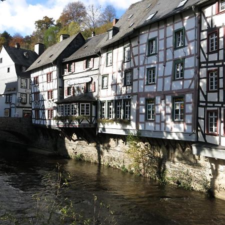 Historisches Haus Im Herzen Von Monschau Eksteriør billede