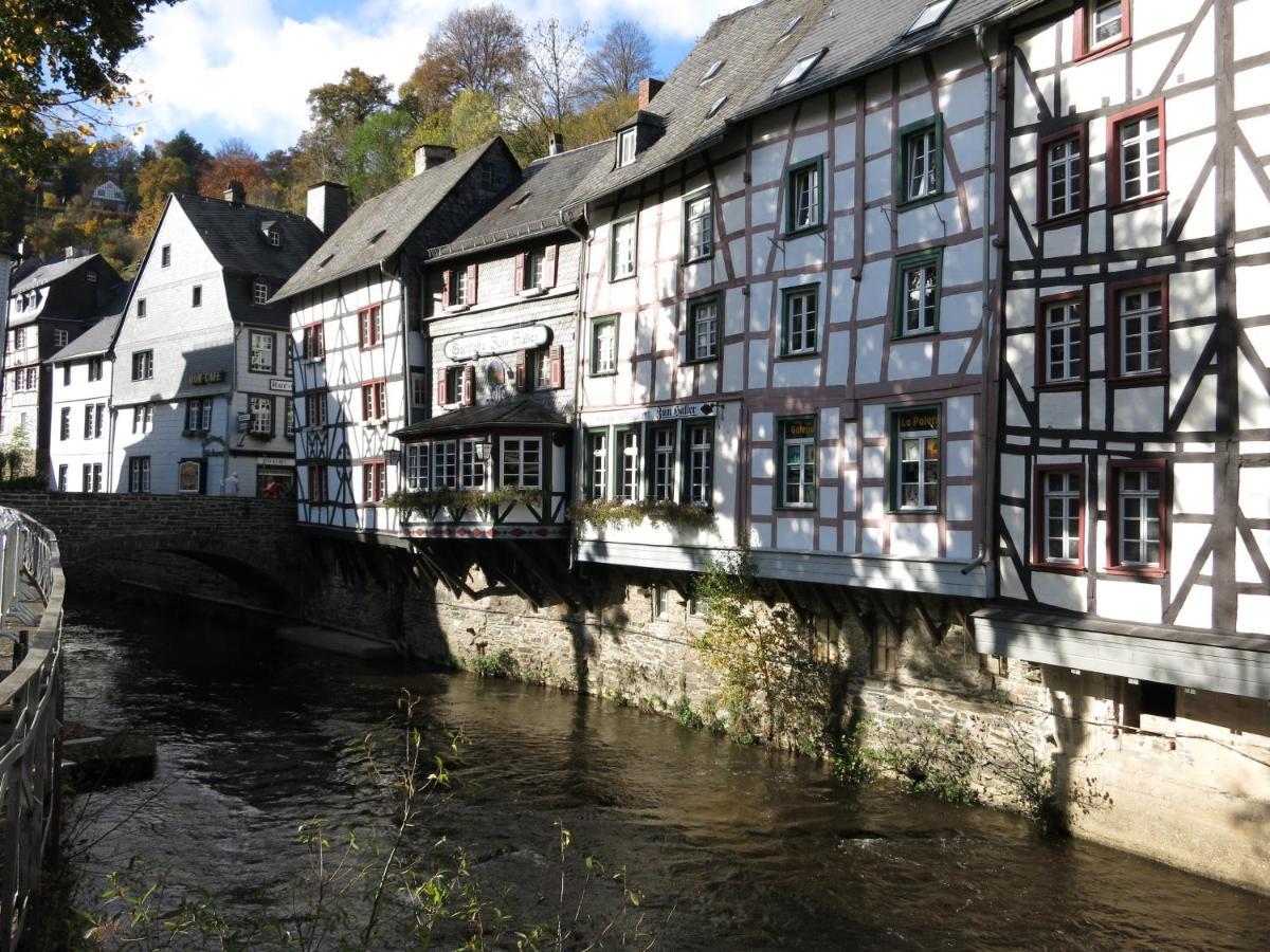 Historisches Haus Im Herzen Von Monschau Eksteriør billede