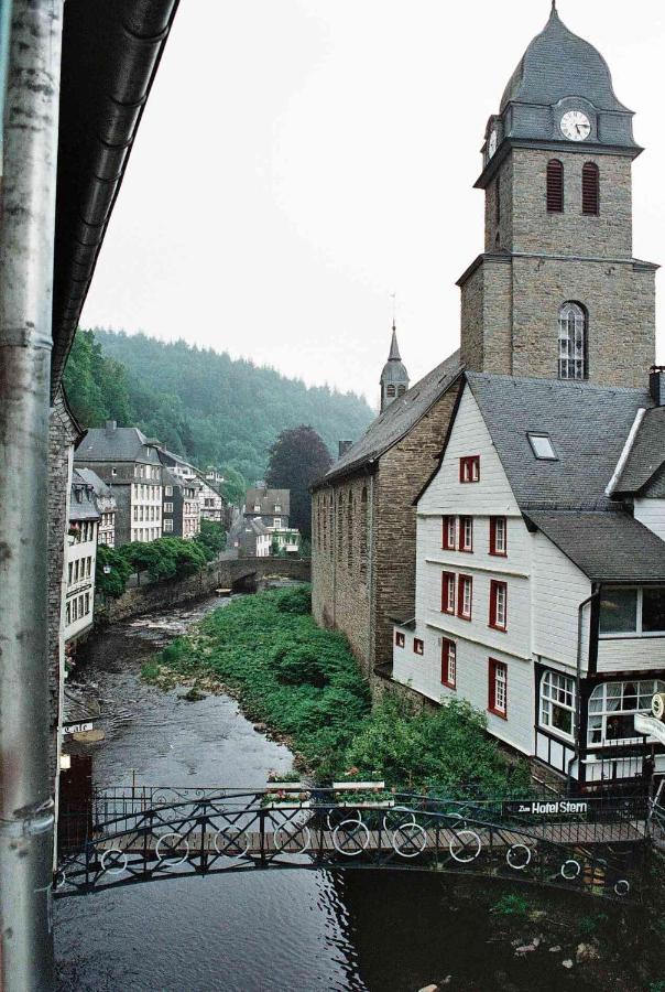 Historisches Haus Im Herzen Von Monschau Eksteriør billede