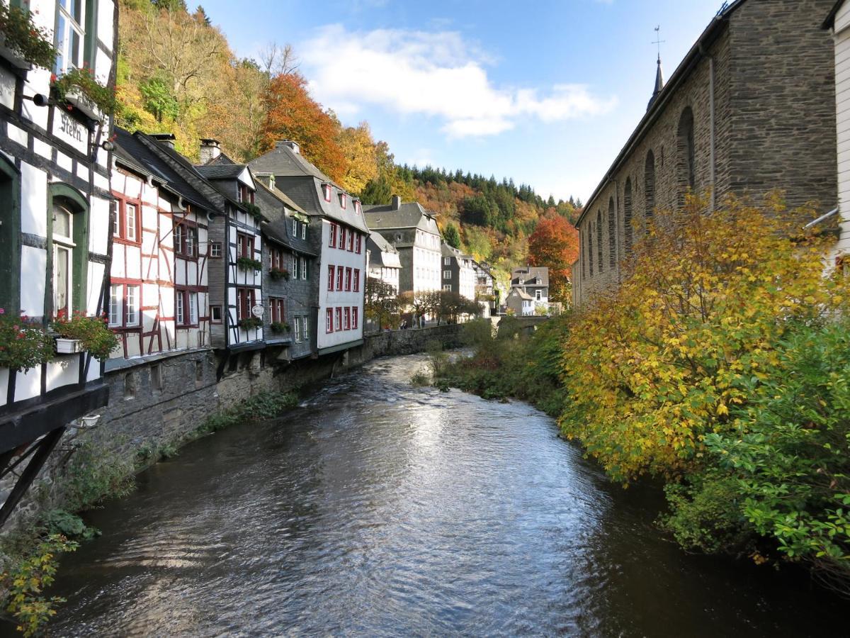 Historisches Haus Im Herzen Von Monschau Eksteriør billede